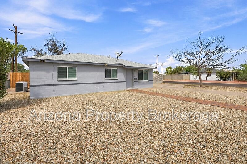 3302 W Solano Dr S photo 4