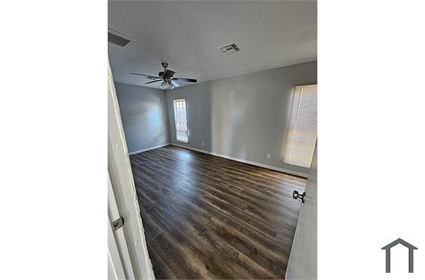 2917 W Rancho Dr photo 4