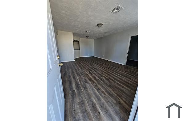 2917 W Rancho Dr photo 2