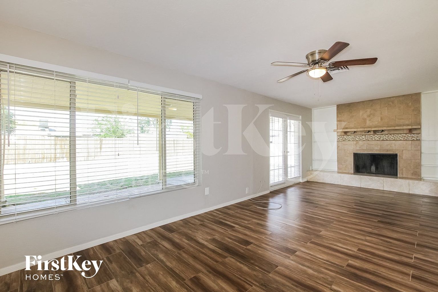 2126 W San Miguel Ave Phoenix, AZ 85015 photo 3