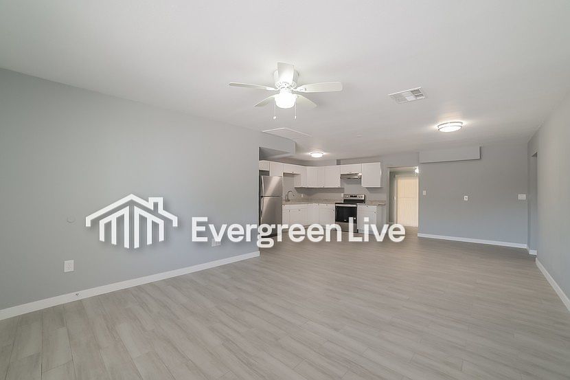 2938 W San Juan Ave photo 3