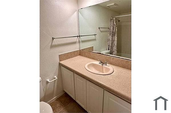 2411 W Hazelwood St Phoenix, AZ 85015 photo 4