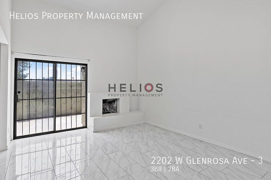 2202 W Glenrosa Ave Phoenix, AZ 85015 photo 4