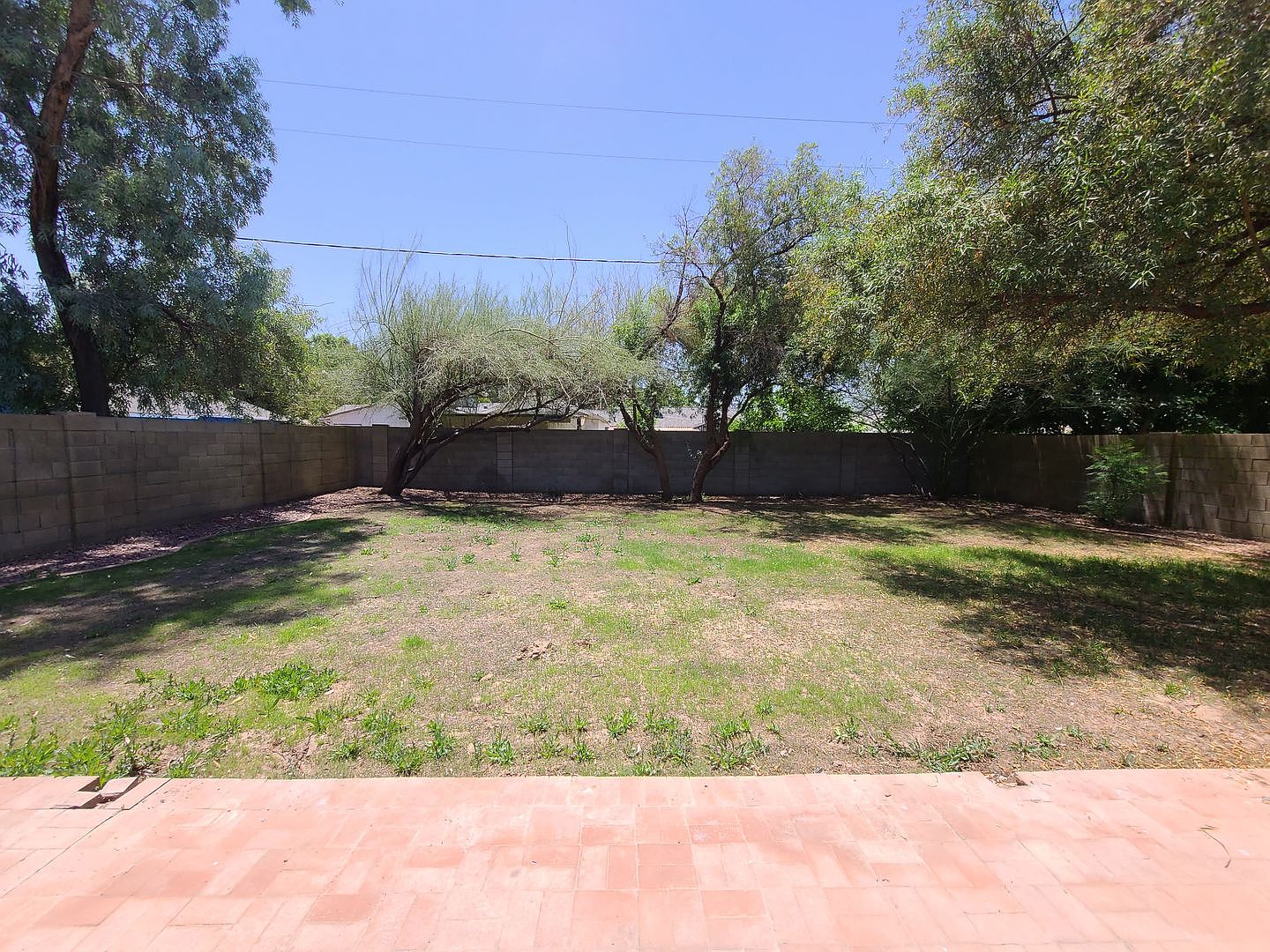 1407 W Glenrosa Ave Phoenix, AZ 85013 photo 2