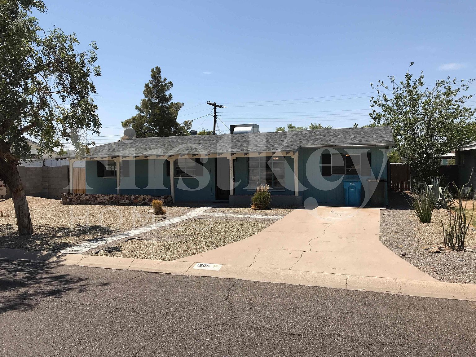 1205 W Highland Ave Phoenix, AZ 85013 photo 2