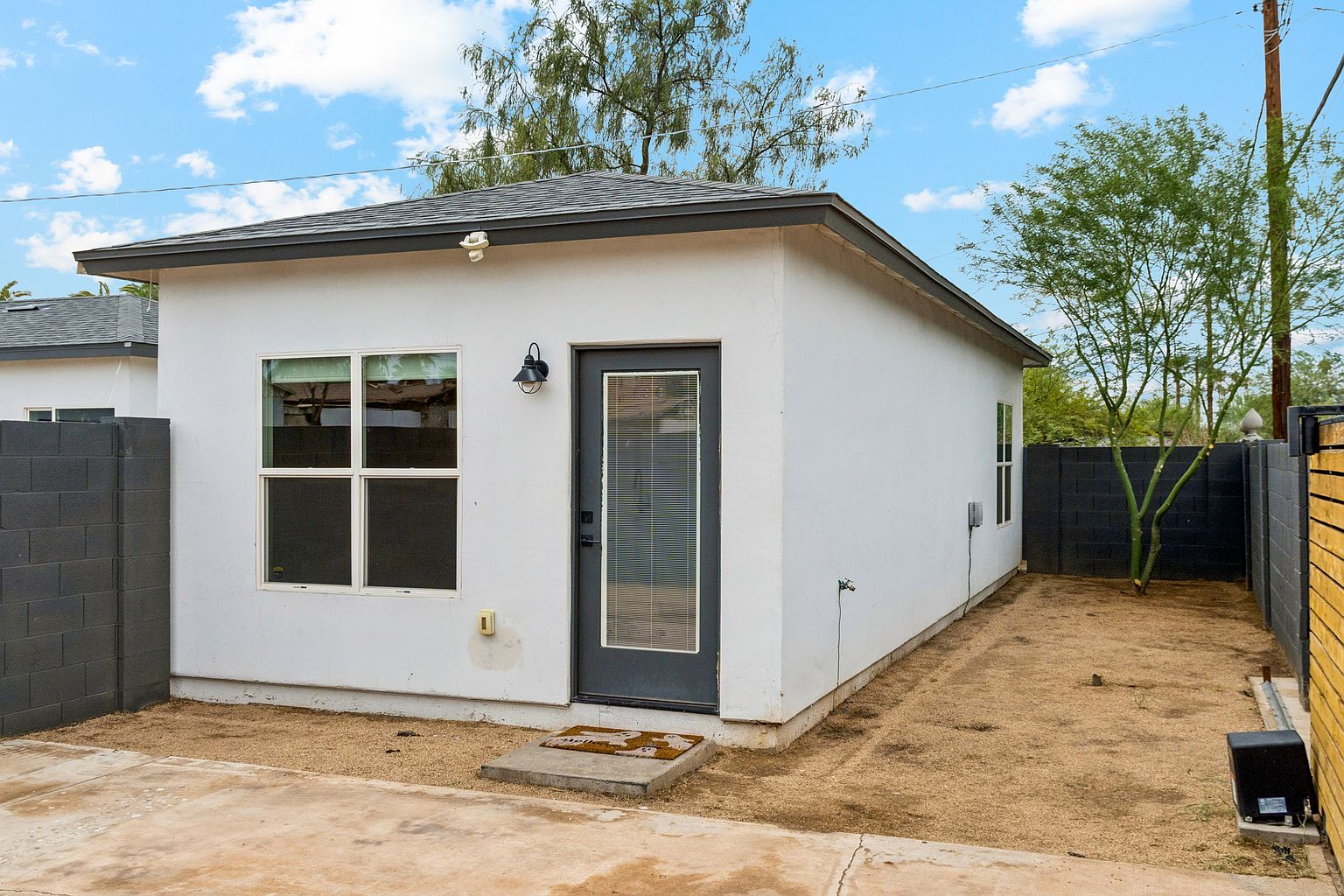 1717 W Berridge Ln Phoenix, AZ 85015 photo 2