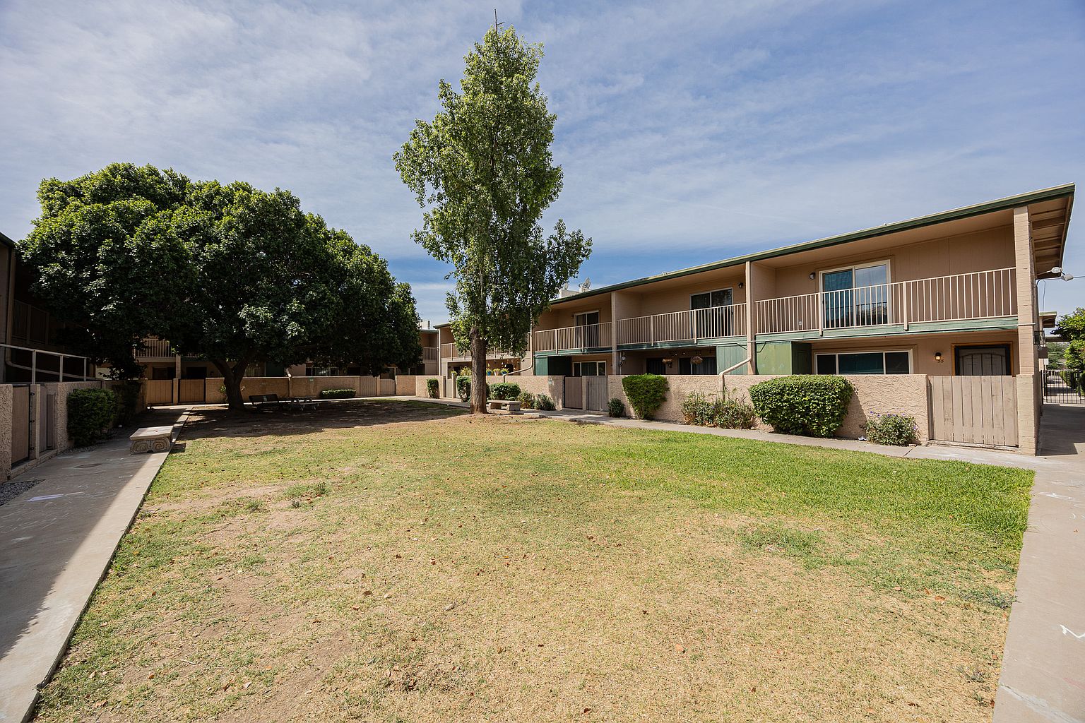 6565 N 19th Ave Phoenix, AZ 85015 photo 2