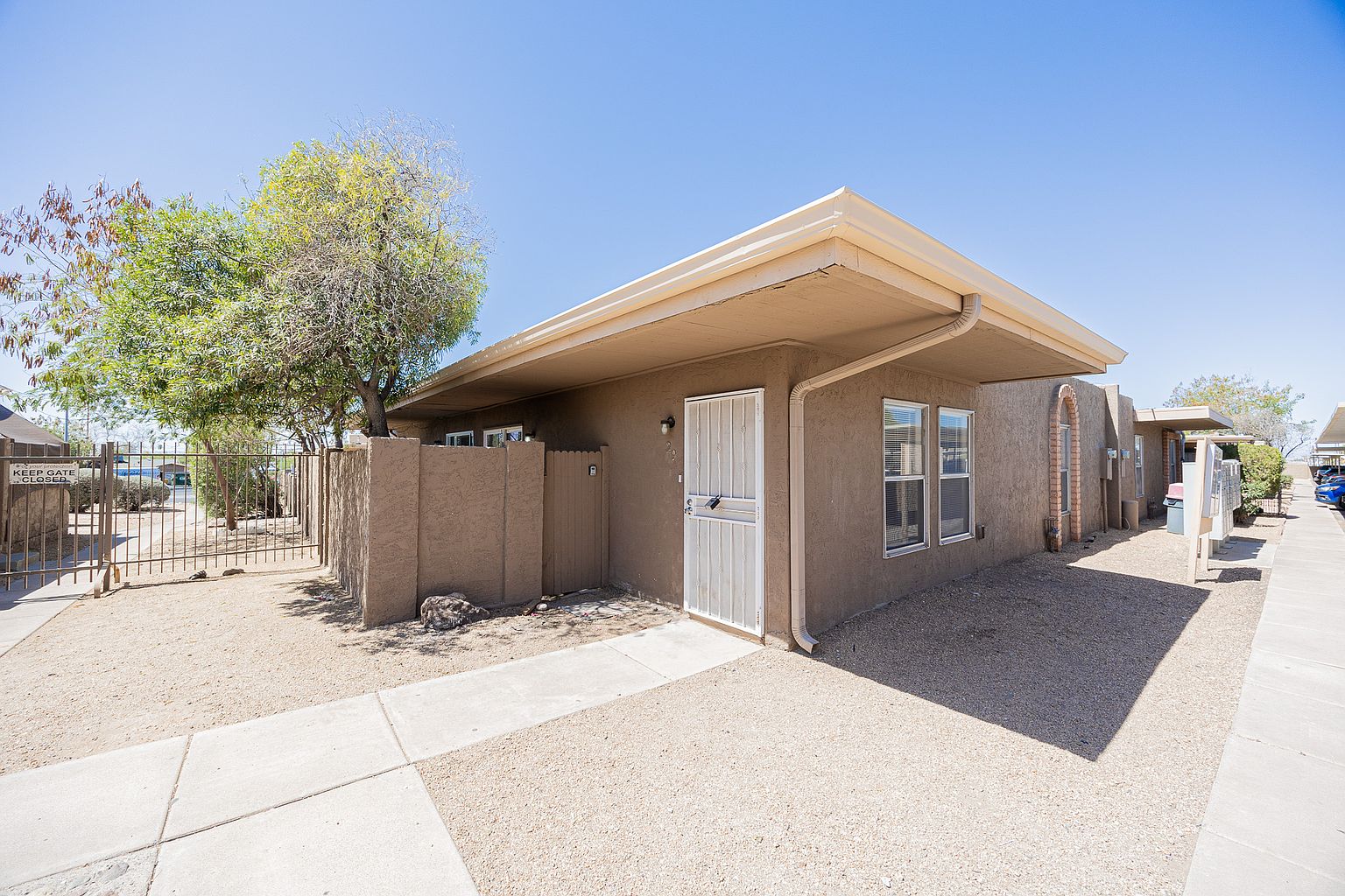 925 W Peoria Ave Unit 29 photo 2
