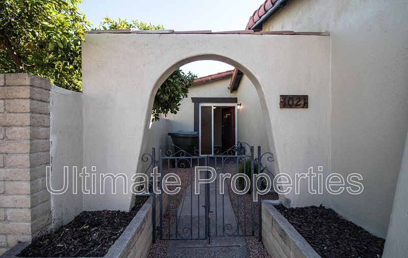 1021 W Mission Ln Phoenix, AZ 85021 photo 2