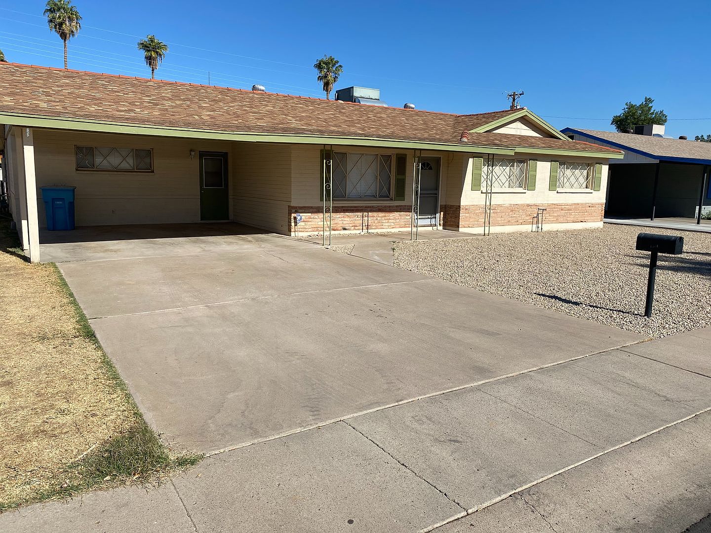 2344 W Echo Ln