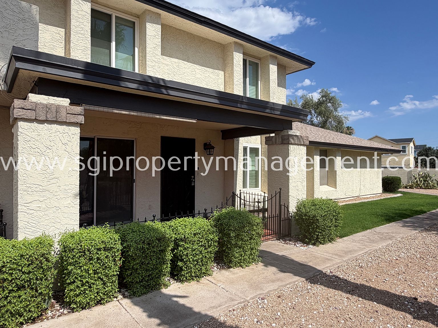 730 E Eugie Ave photo 3