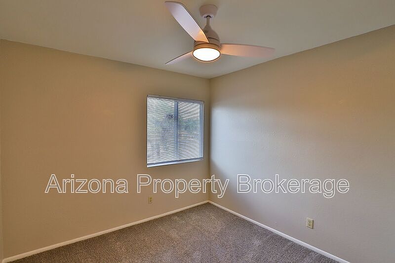 851 E Cochise Dr photo 5
