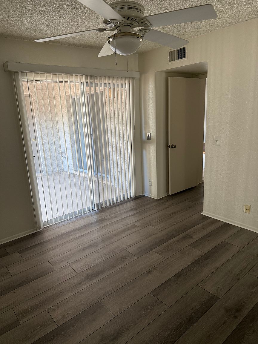 1149 E Beryl Ave photo 5