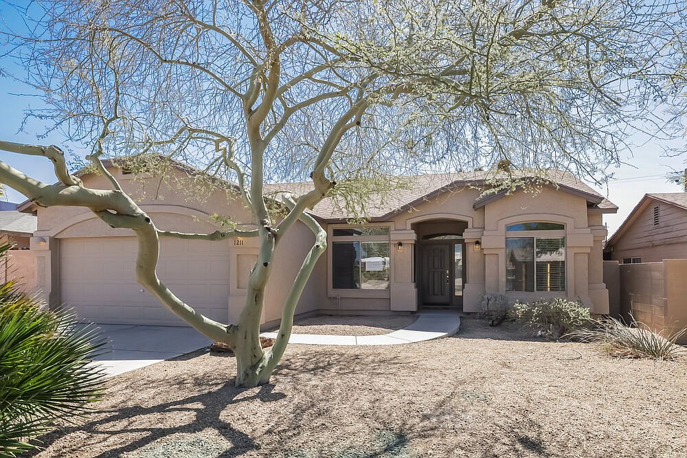 1211 E Winter Dr Phoenix, AZ 85020 photo 2