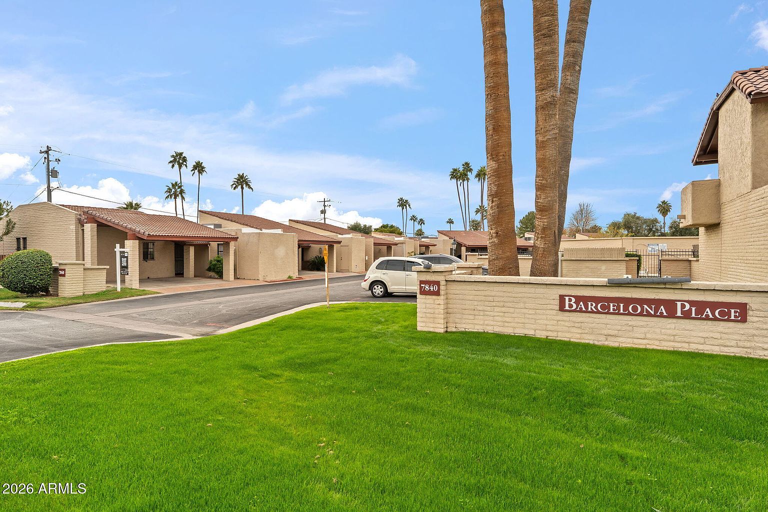 7840 N 7th St Phoenix, AZ 85020 photo 4
