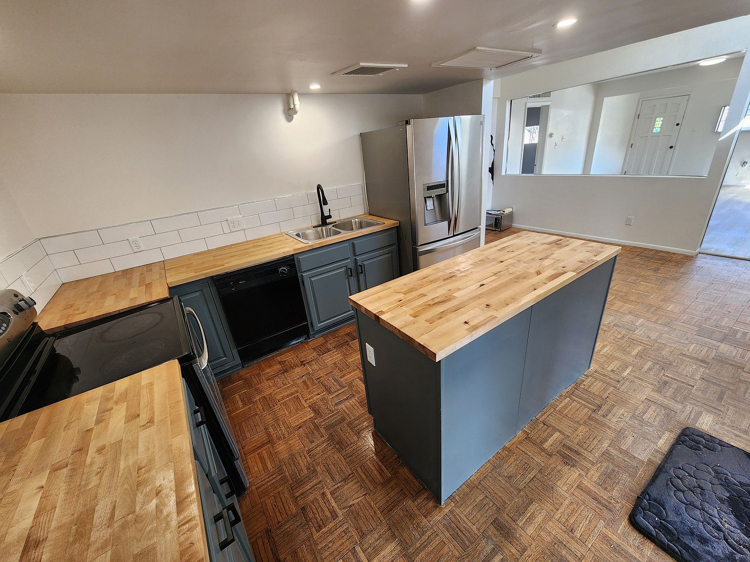 201 E Alice Ave photo 5