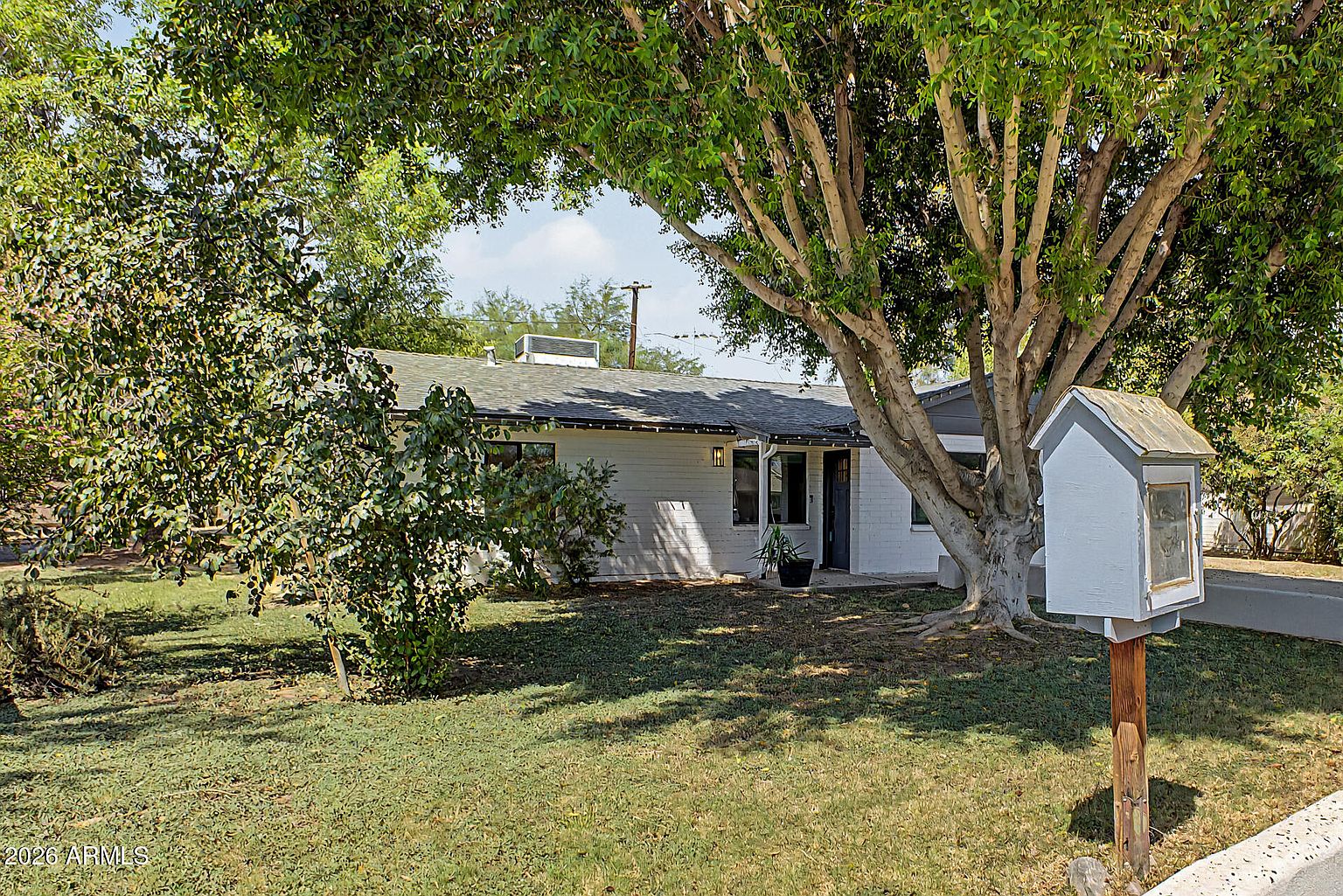 238 W Alice Ave photo 4