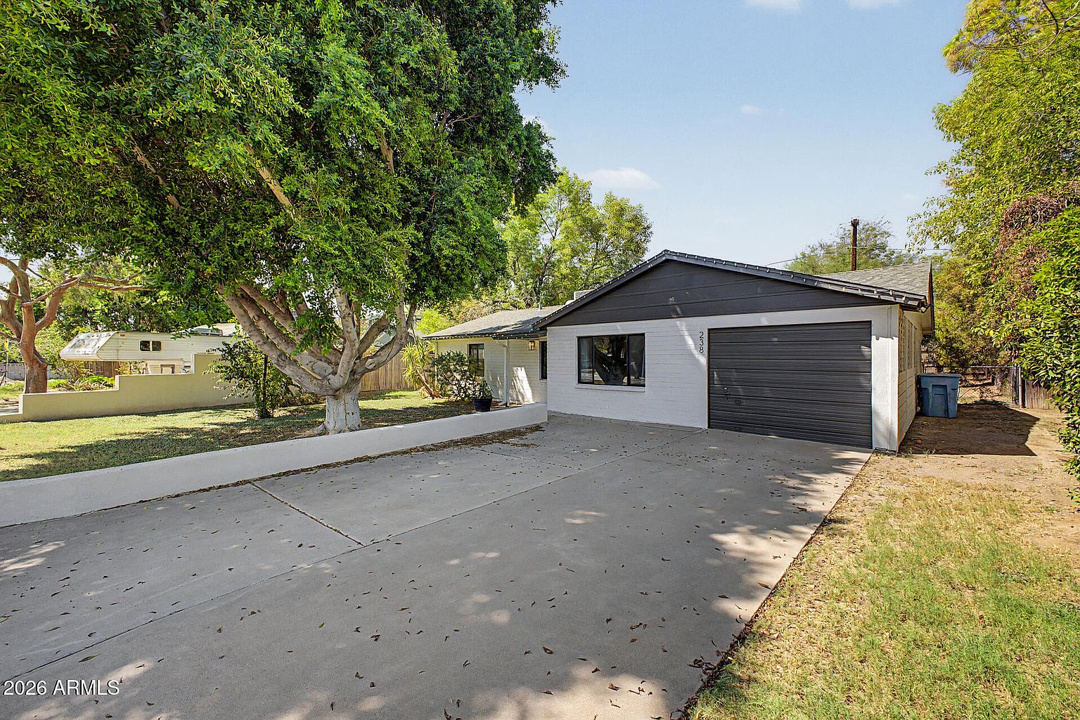 238 W Alice Ave photo 5