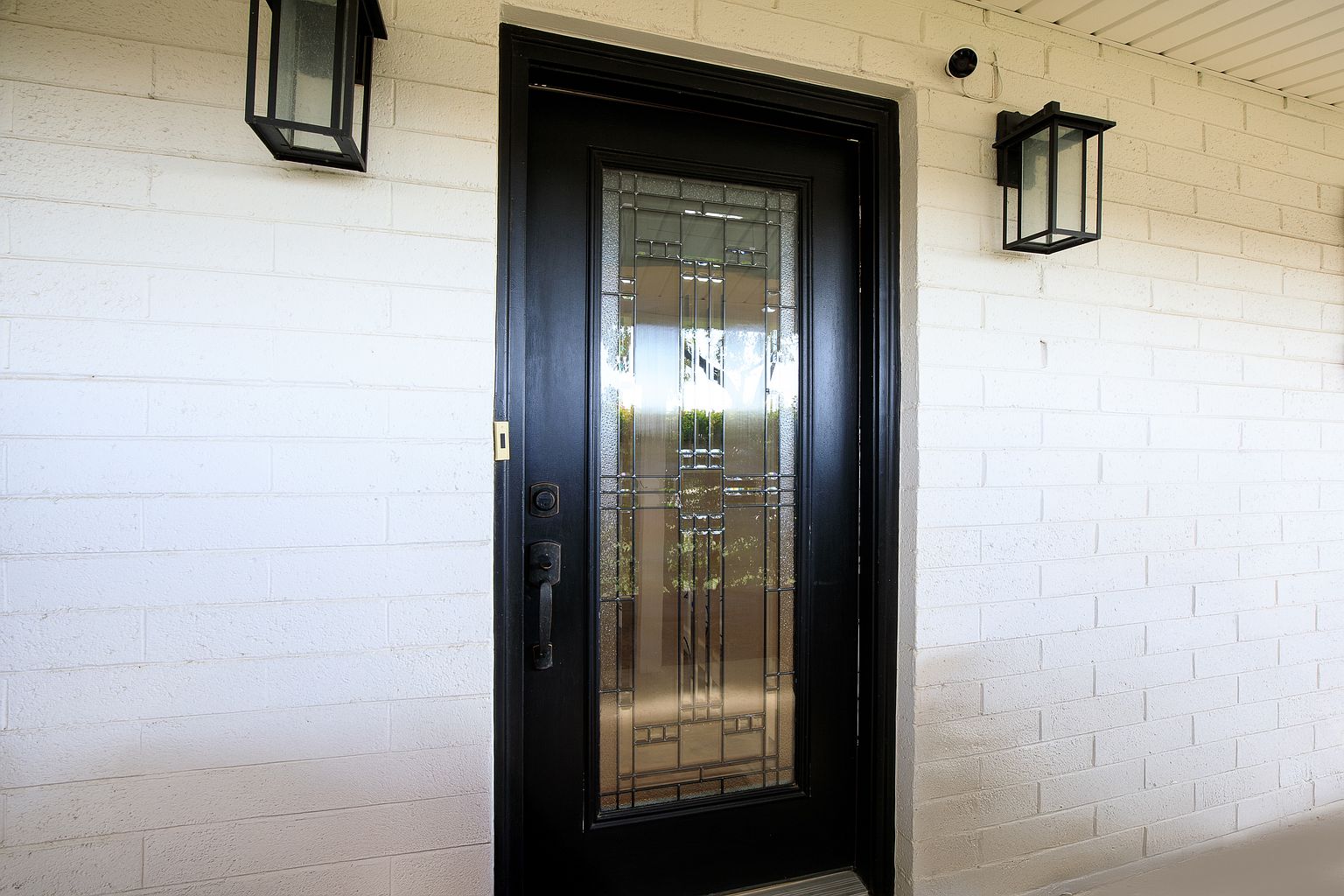 808 E Cavalier Dr photo 3