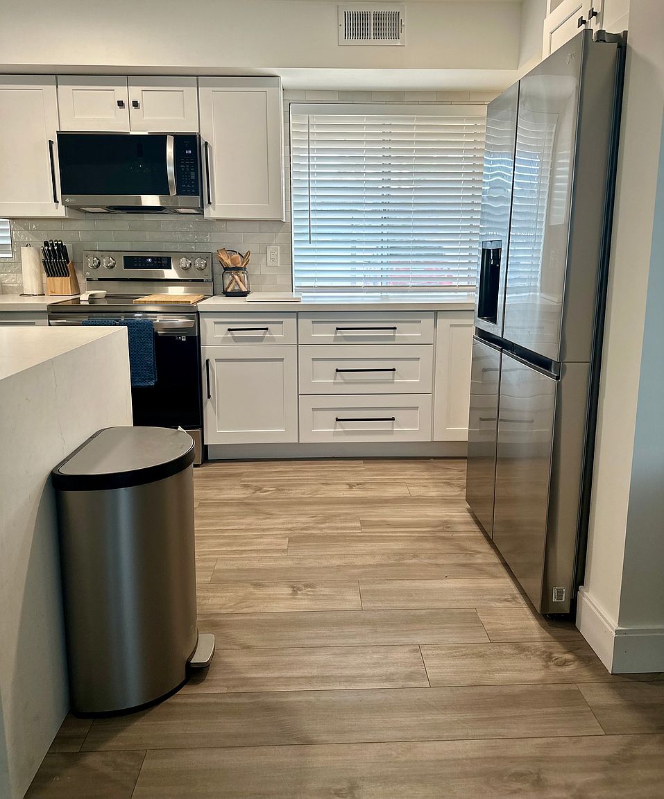 2 Weeks Free...move In Special! Spacious 3-bedroom Condo In Prime North Central Location! photo 5