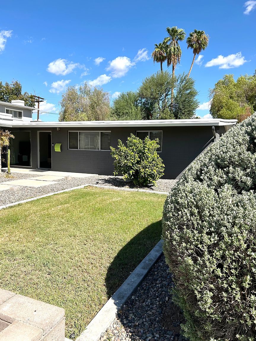 1420 E Rancho Dr photo 5