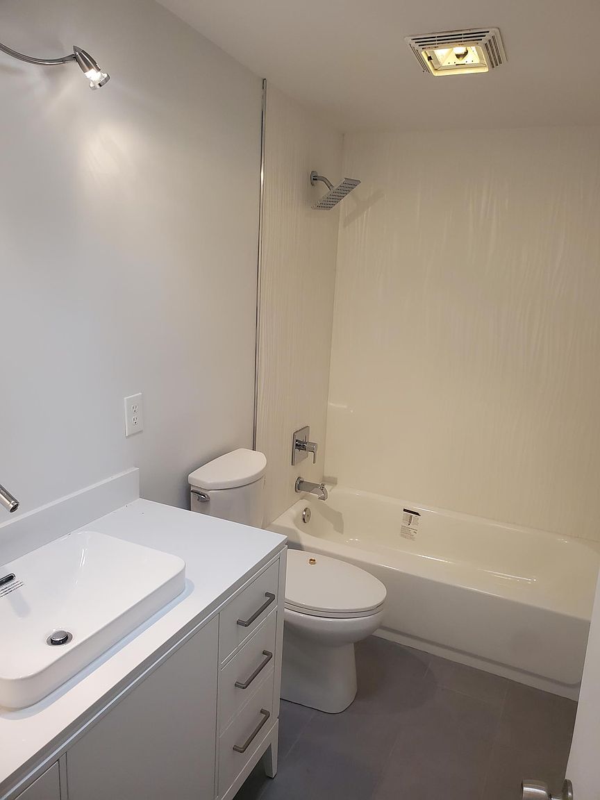1439 E Solano Dr photo 5