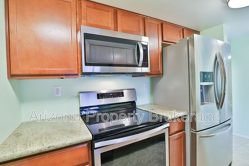 3033 E Devonshire Ave Phoenix, AZ 85016 photo 4