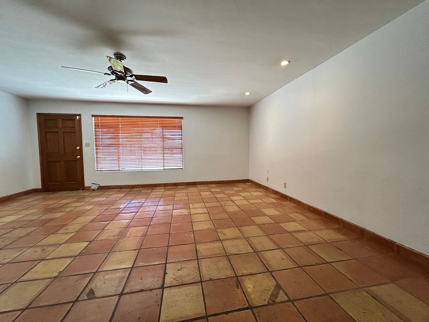 3122 E Montecito Ave photo 5