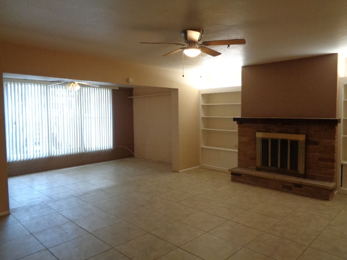 2614 E Pierson St unit Main House photo 5