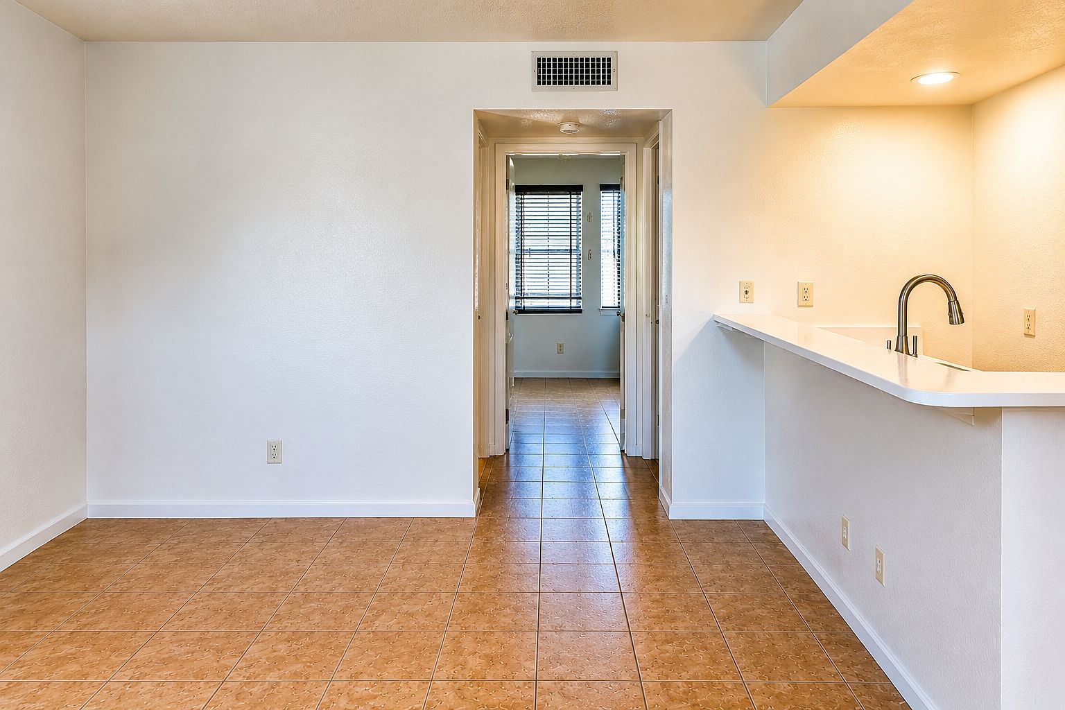 2228 E Campbell Ave Phoenix, AZ 85016 photo 5