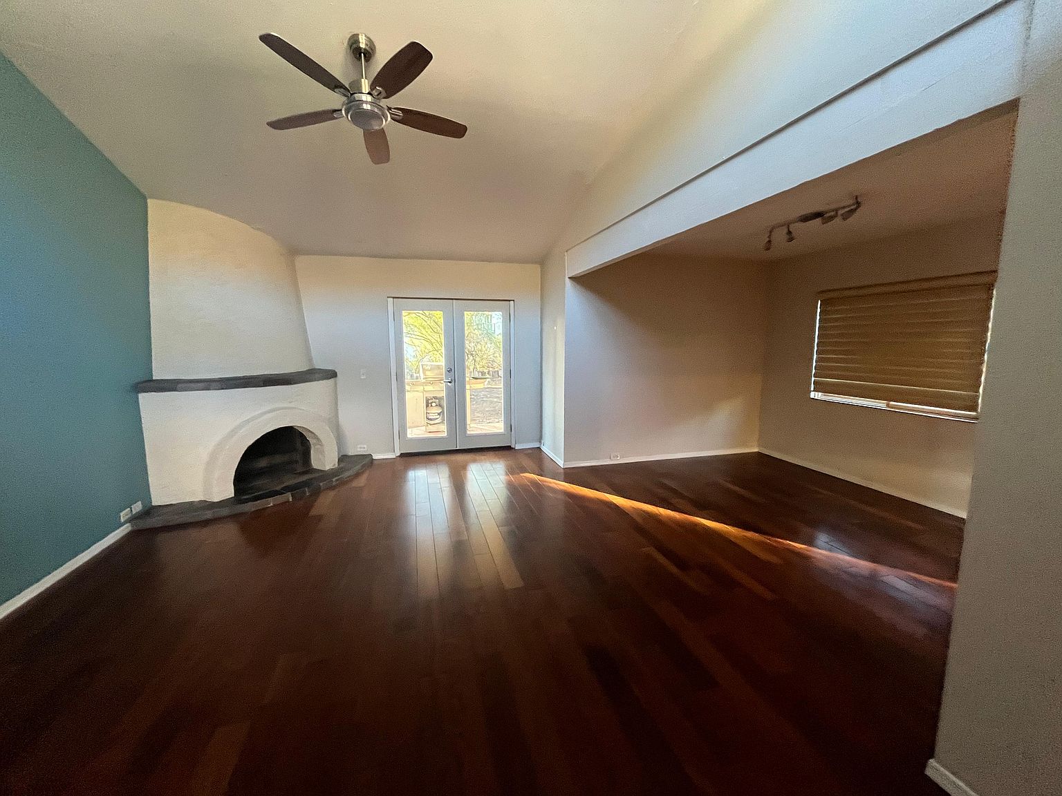 7706 N Dreamy Draw Dr Phoenix, AZ 85020 photo 4