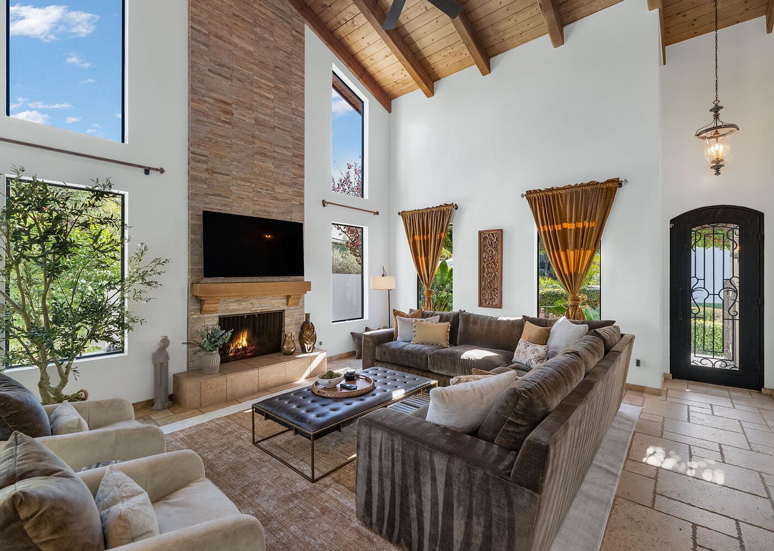 Rates Vary: $5,995 - $9,995 photo 3