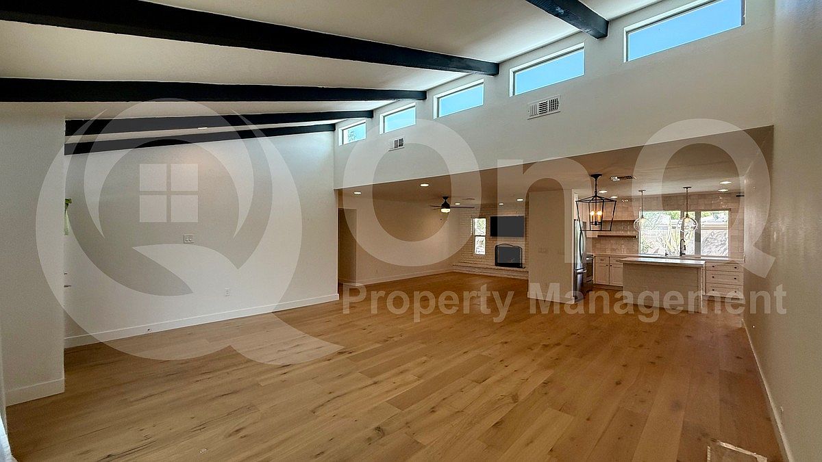 3311 E Hatcher Rd photo 4