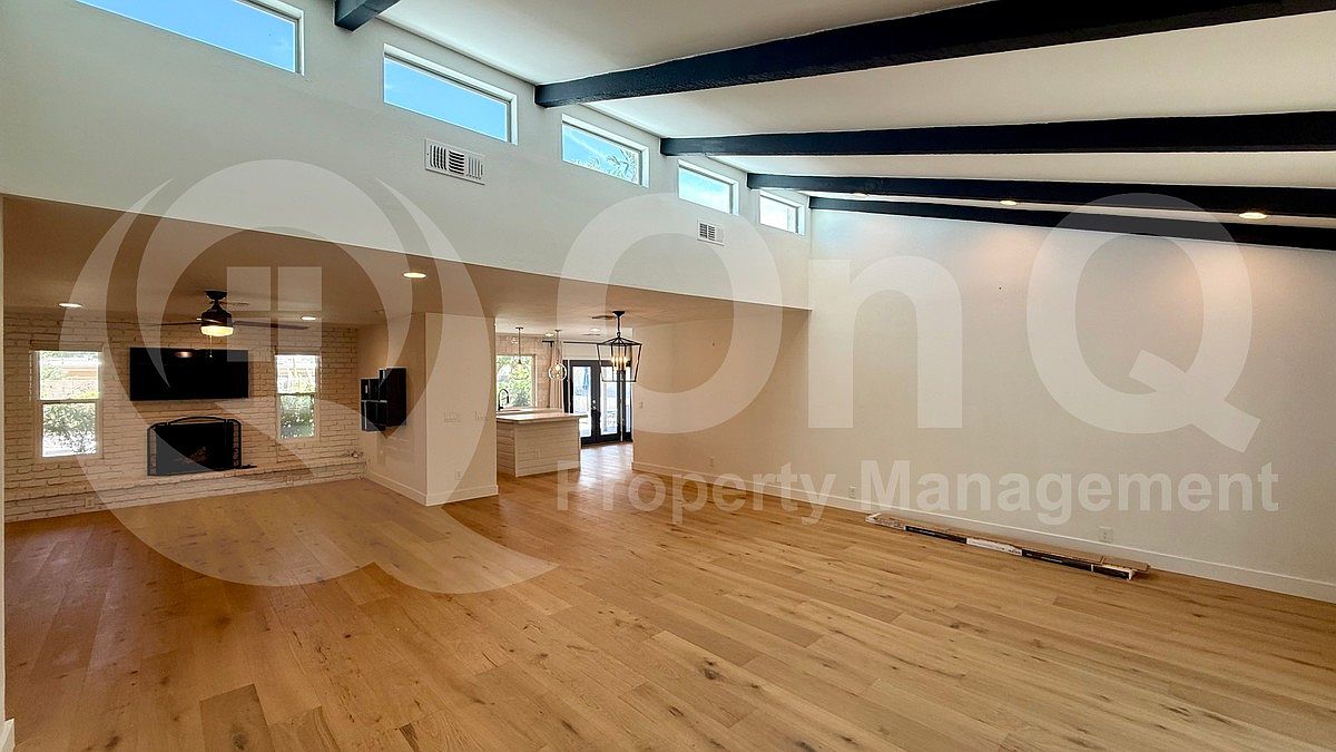 3311 E Hatcher Rd photo 5