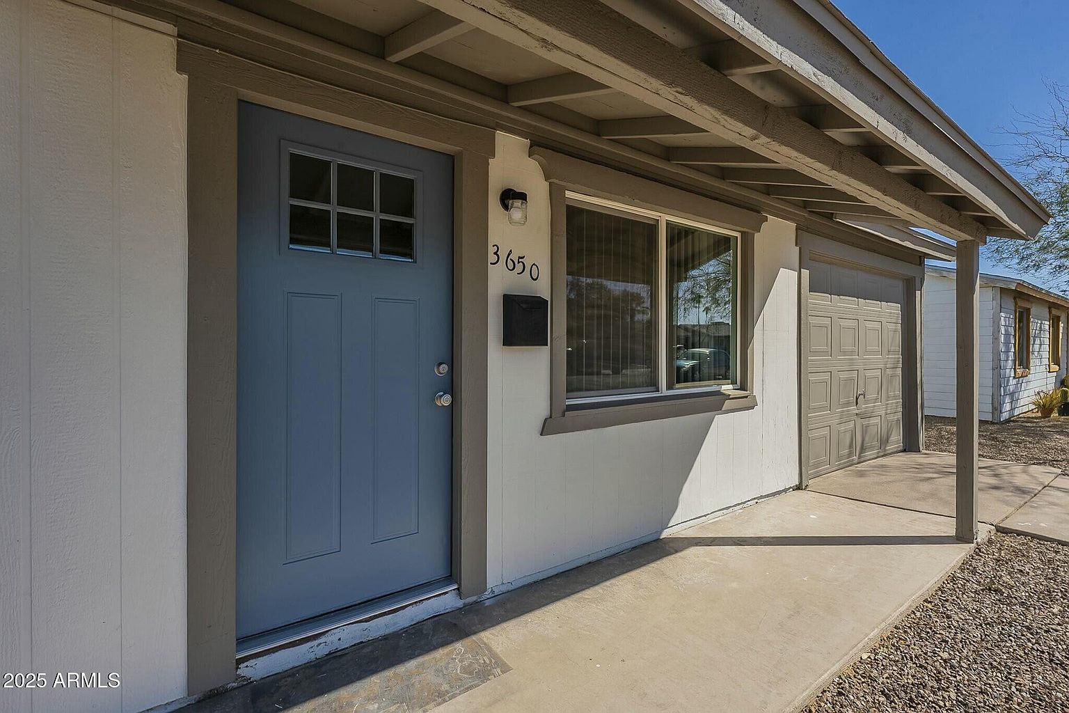 3650 E Eugie Ave Phoenix, AZ 85032 photo 2