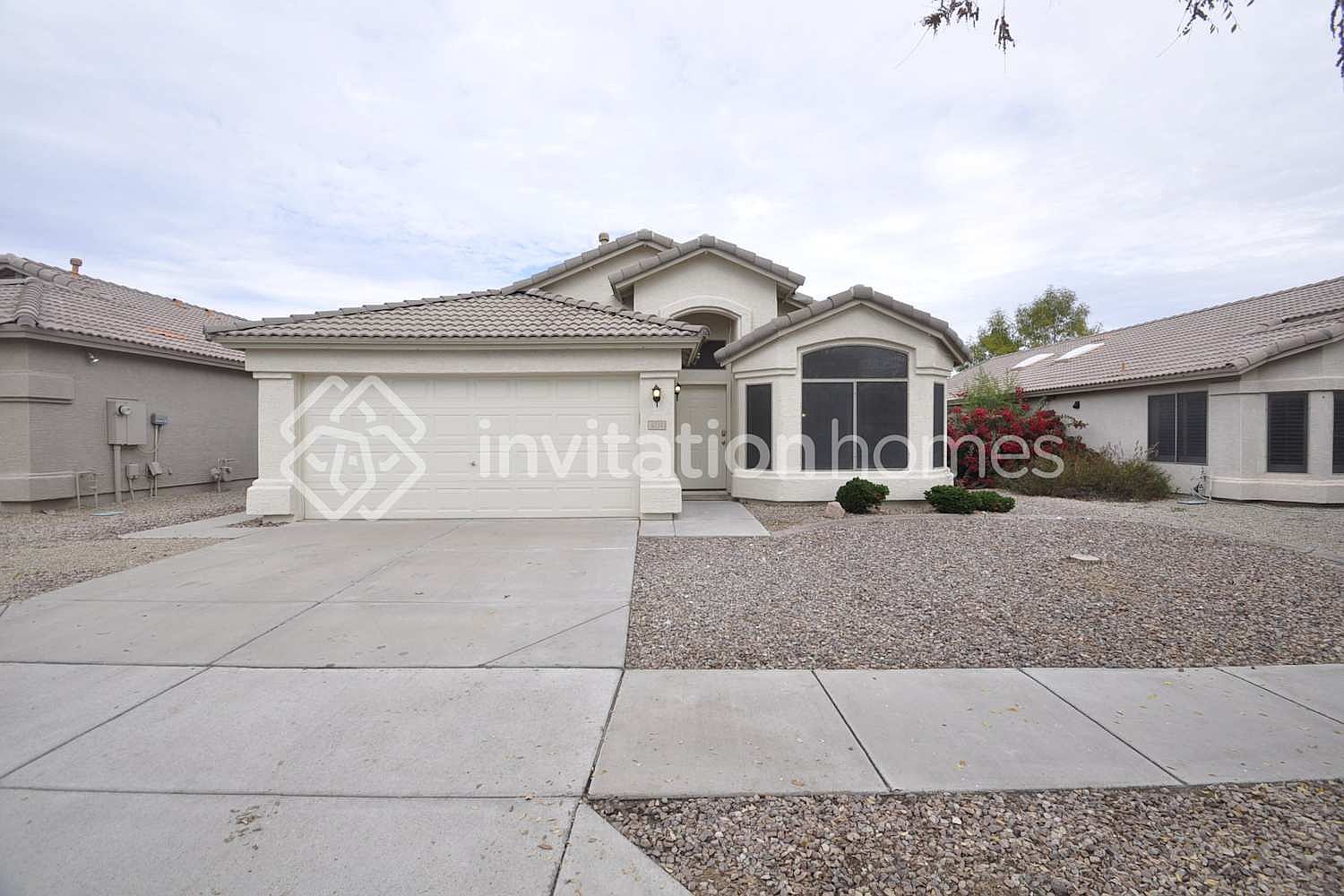 3034 E Captain Dreyfus Ave photo 3