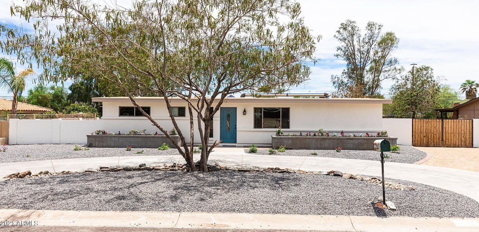 2571 E Captain Dreyfus Ave photo 2