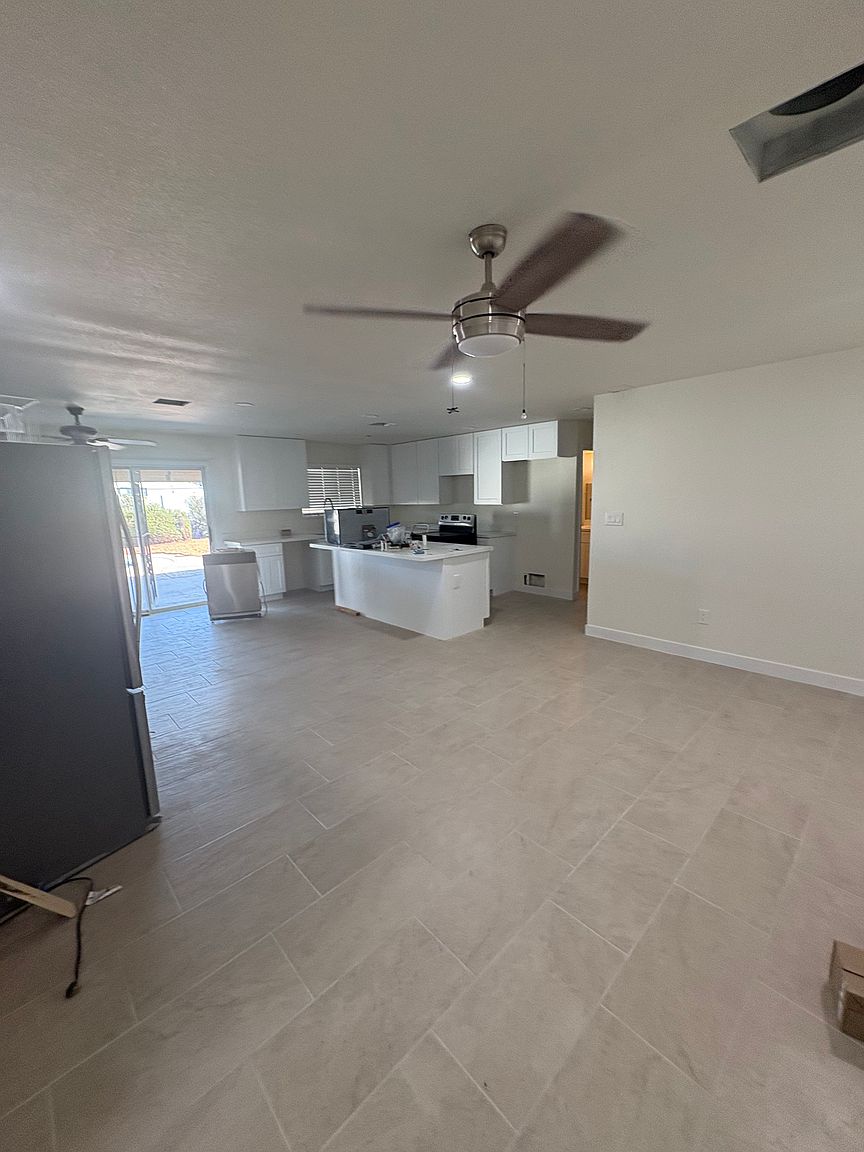 12016 N 34th Pl photo 5