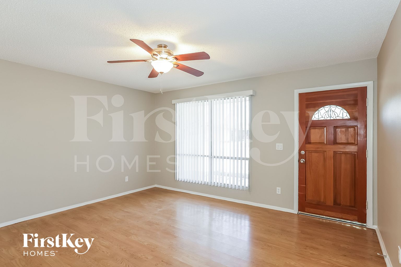 2333 E Sylvia St photo 3