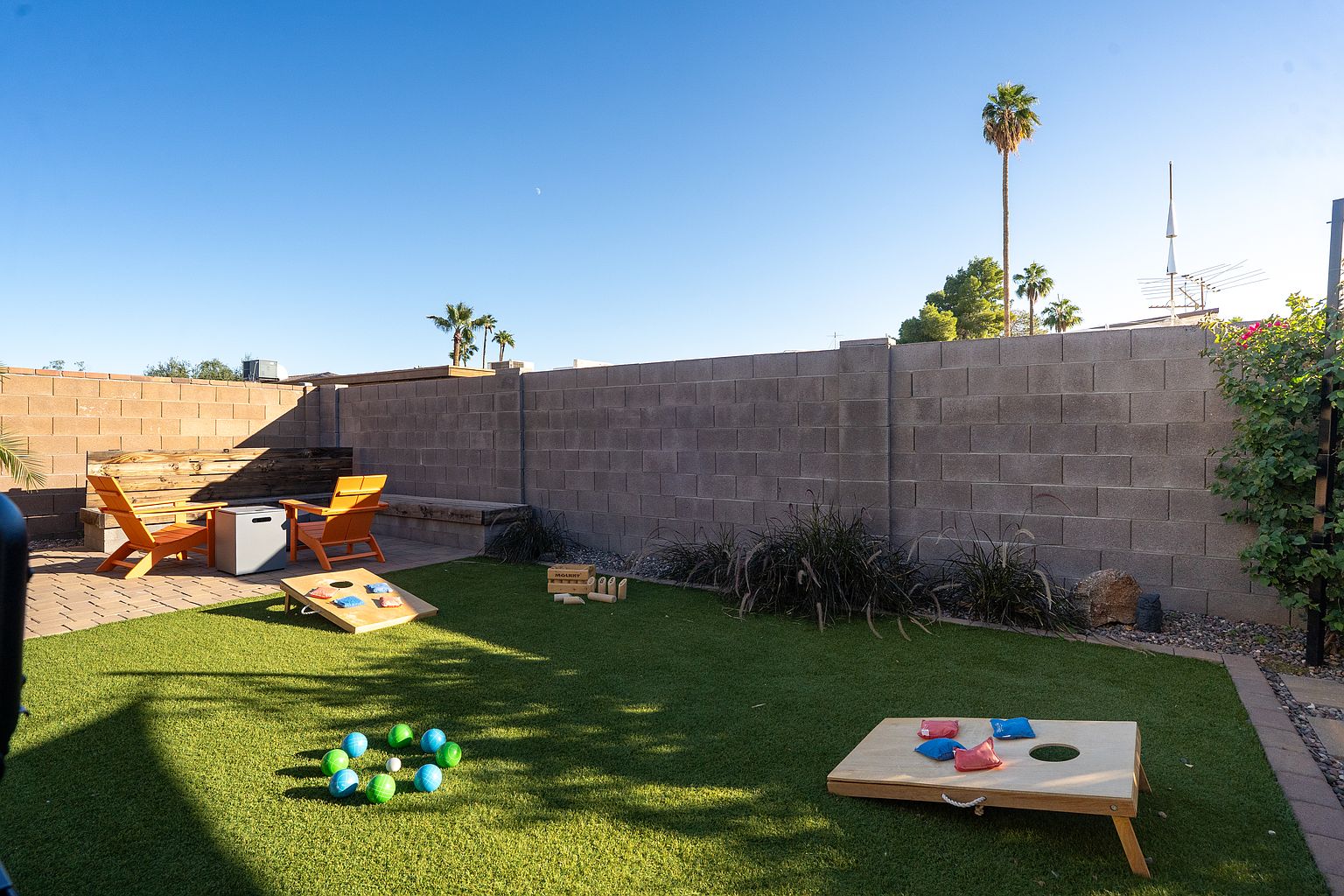 3911 E Dahlia Dr photo 3