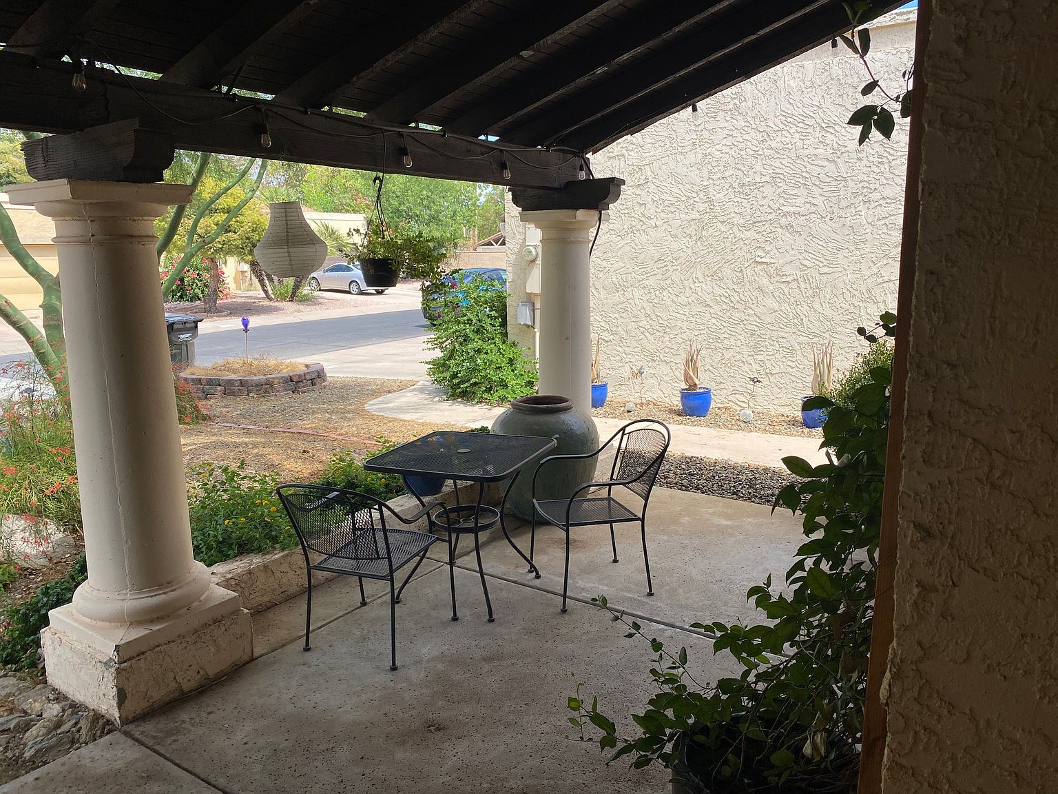 4009 E Dahlia Dr photo 3