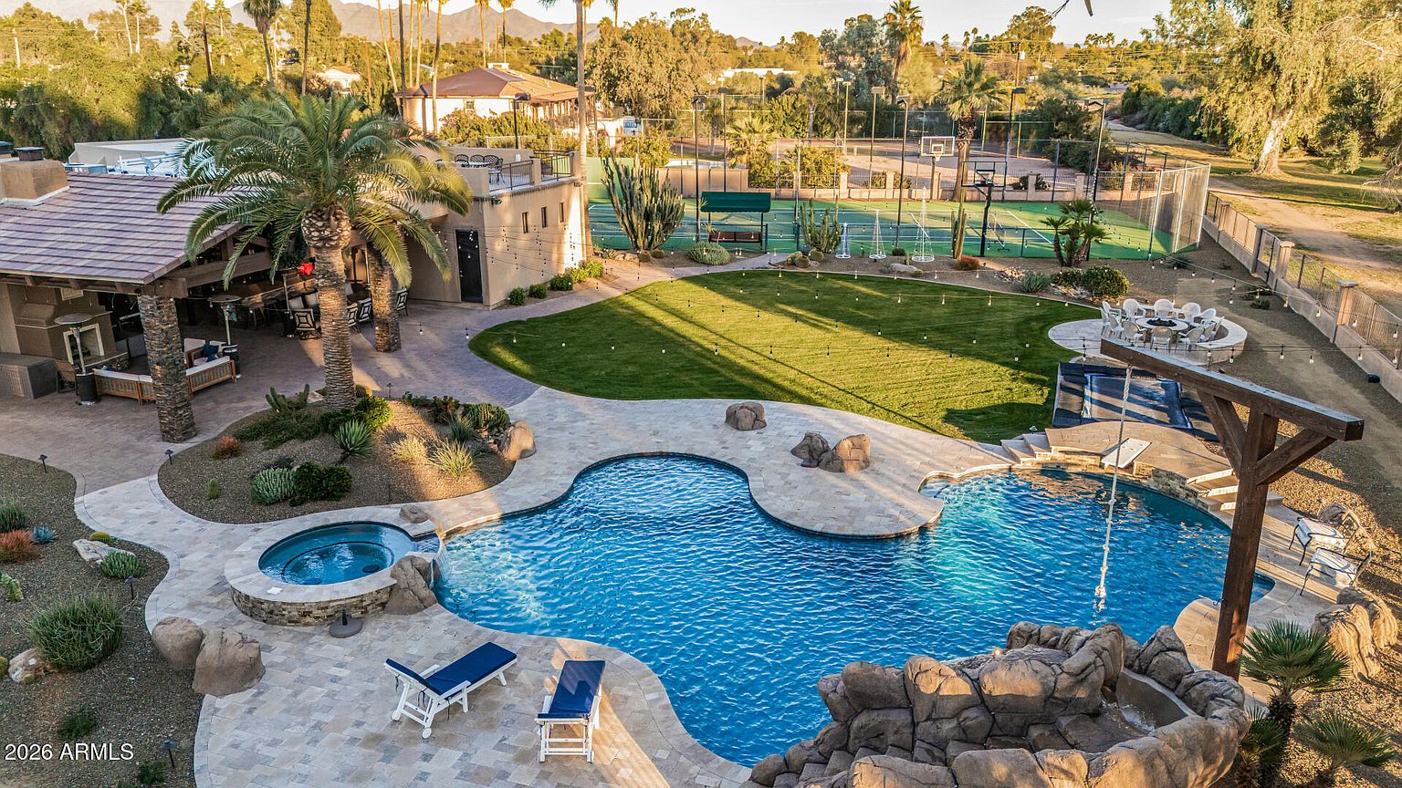 5821 E Cactus Rd Scottsdale, AZ 85254 photo 2