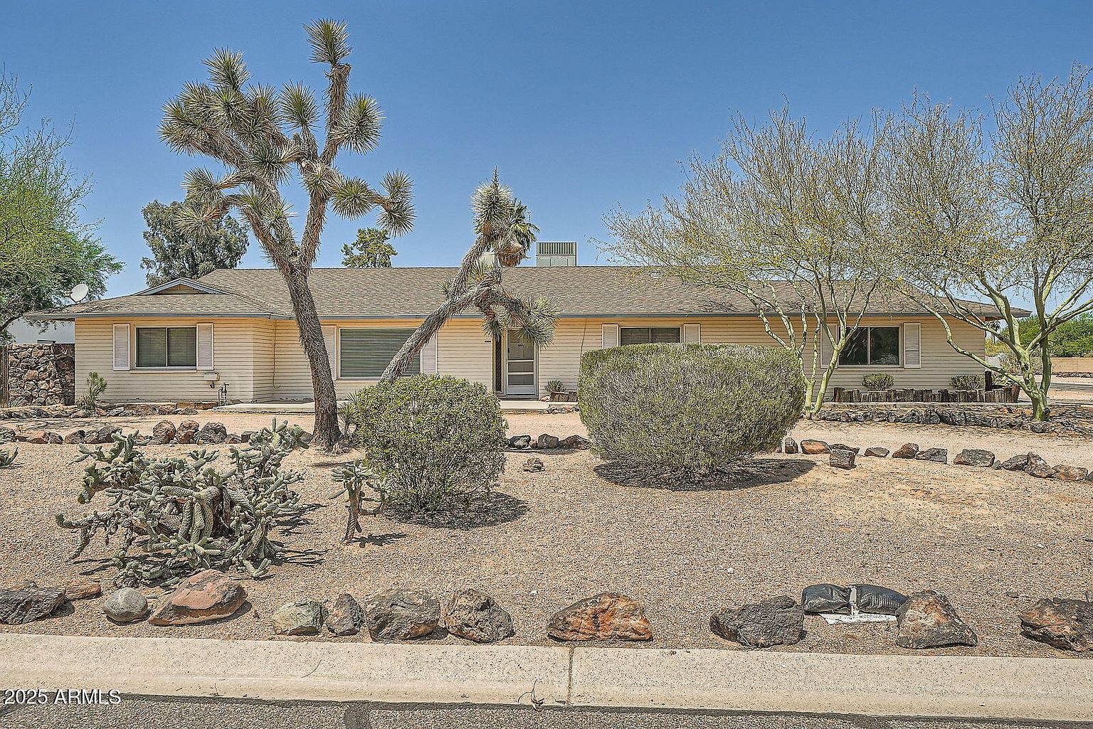 6220 E Gold Dust Ave Paradise Valley, AZ 85253 photo 2