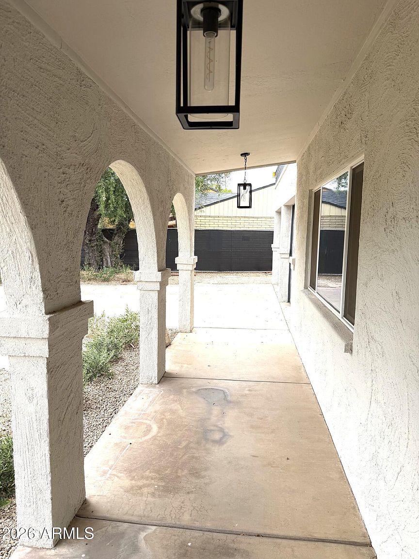 5924 E North Ln photo 3