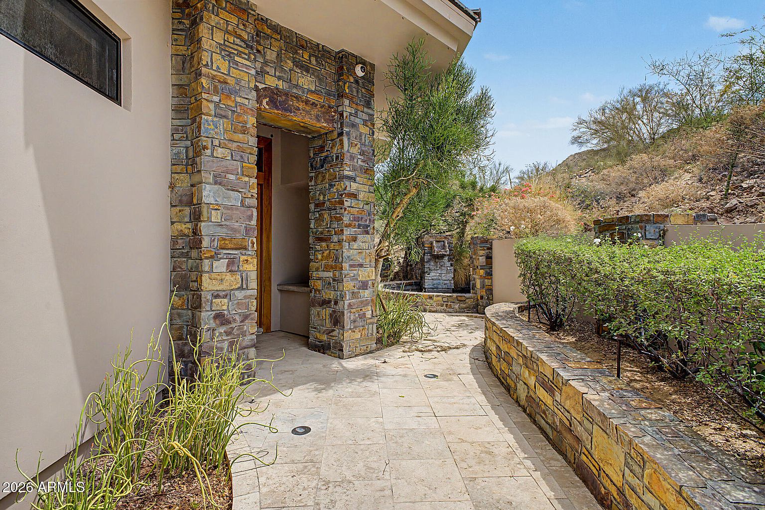 7451 N Las Brisas Ln photo 4