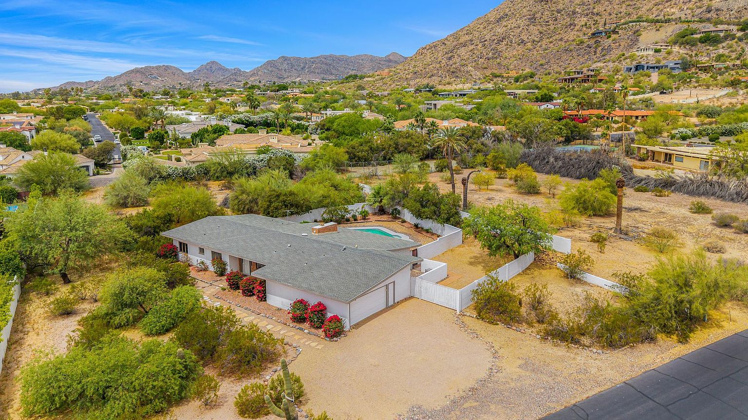6724 N 58th Pl Paradise Valley, AZ 85253 photo 2