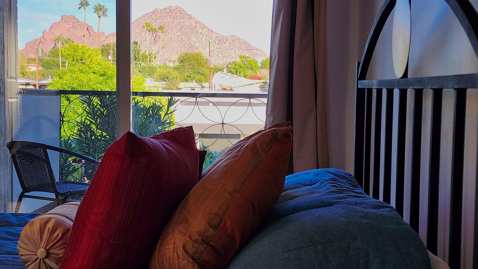 3270 E Camelback Rd photo 2