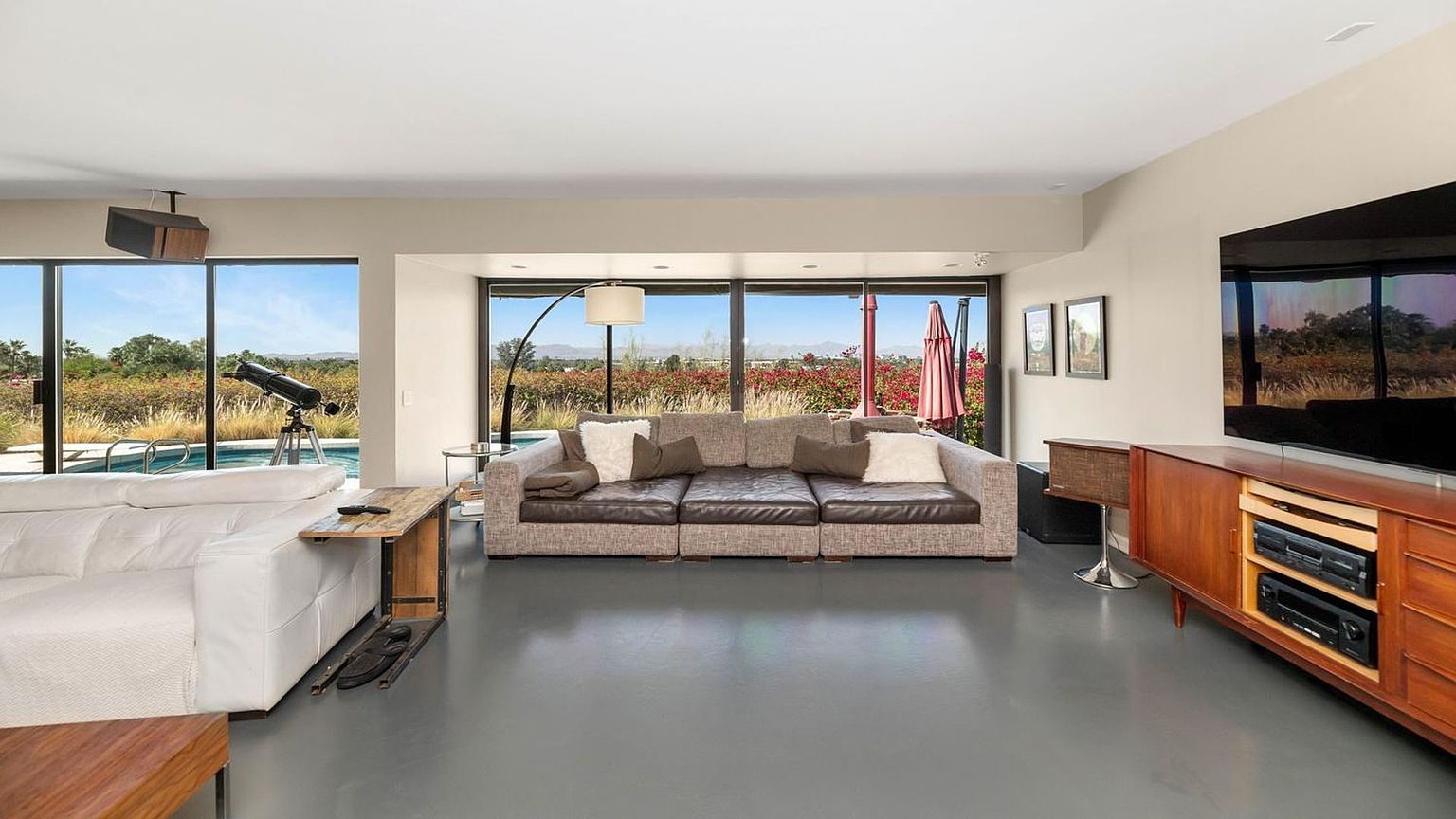 5526 N Camelback Canyon Dr photo 5