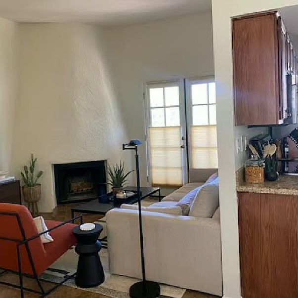 4540 N 44th St Phoenix, AZ 85018 photo 2