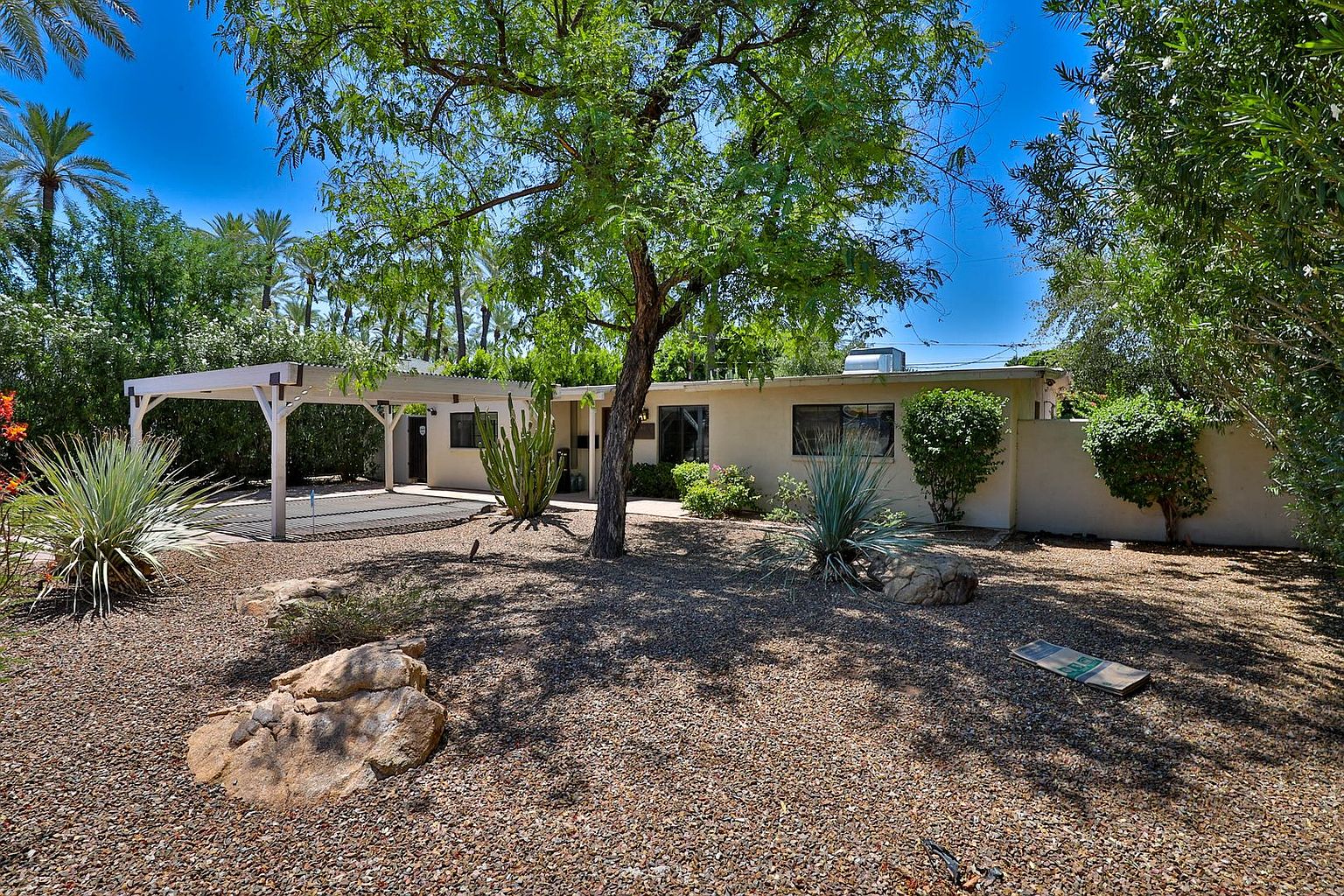4243 E Campbell Ave Phoenix, AZ 85018 photo 5
